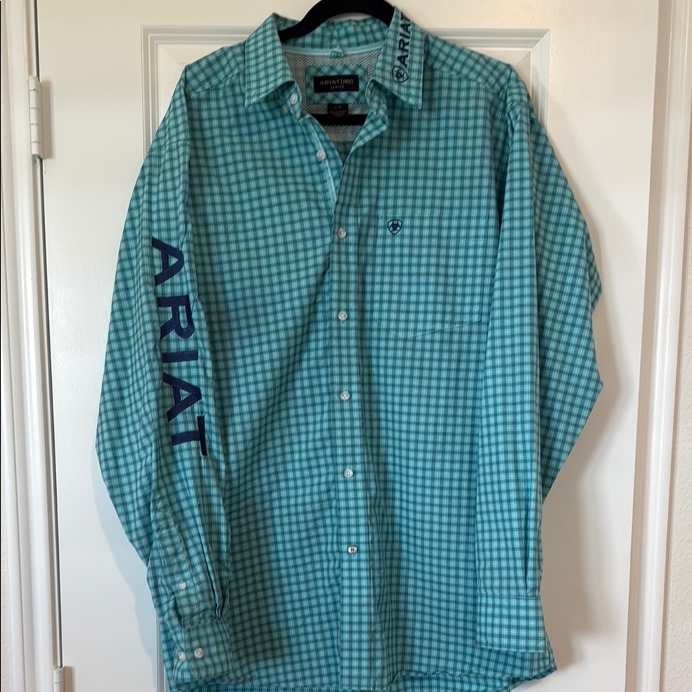 Ariat Blue Casual Button Down Shirt with Checkered Pattern